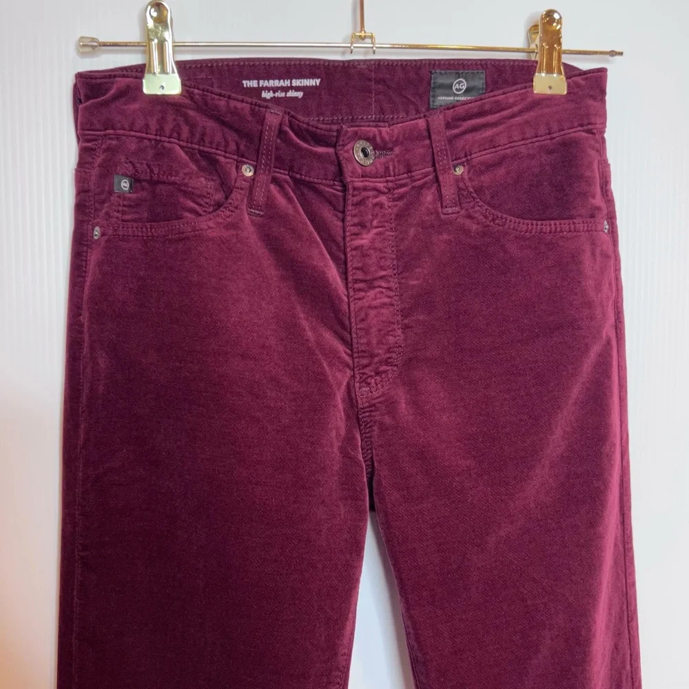 AG The Farrah High Rise Skinny Velvet Pants‎ in Carmine. Size 26